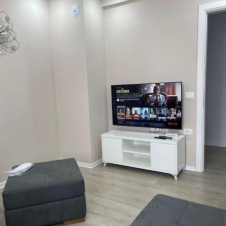 Melody Apartment In Korce Exterior photo