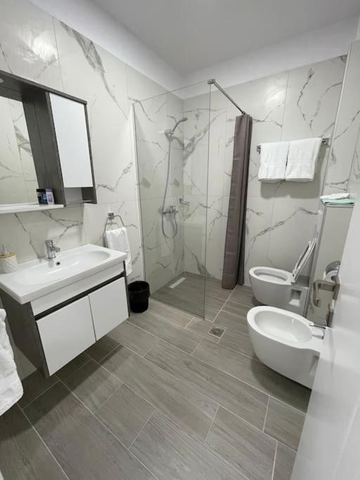 Melody Apartment In Korce Exterior photo