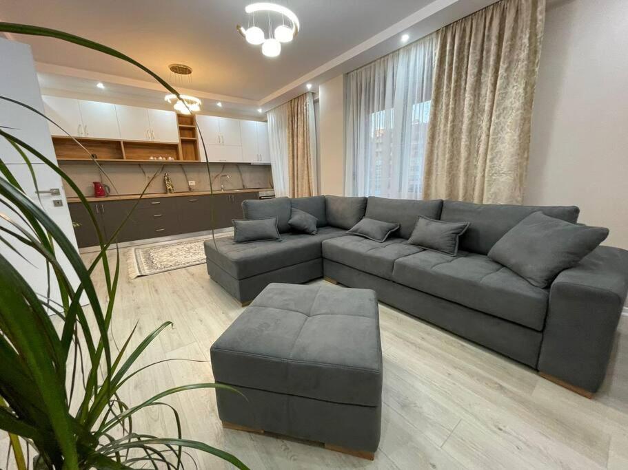 Melody Apartment In Korce Exterior photo